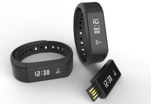 i5-plus-bluetooth-smart-watch-0-91-inch-compatible-with-all-system-ip67-waterproof-anti-dust-300x207-8527522