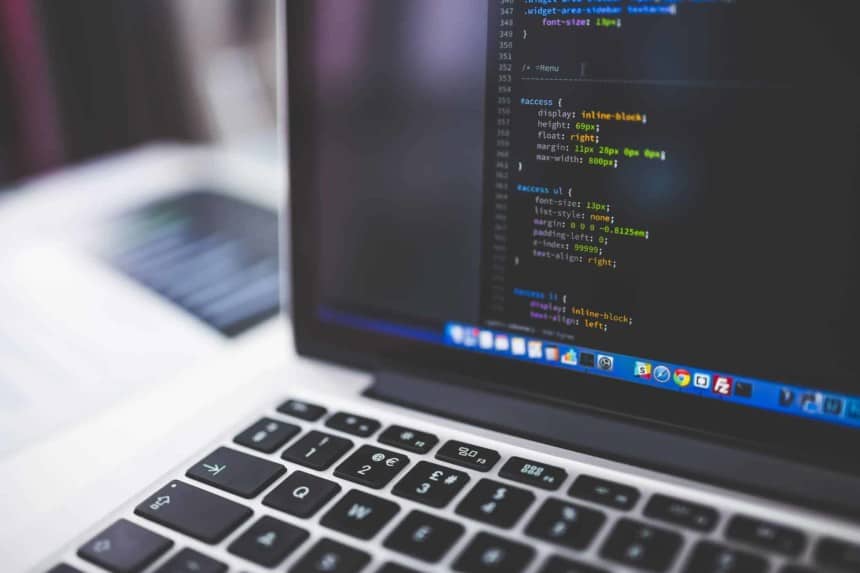 Devenir programmeur en apprenant en ligne