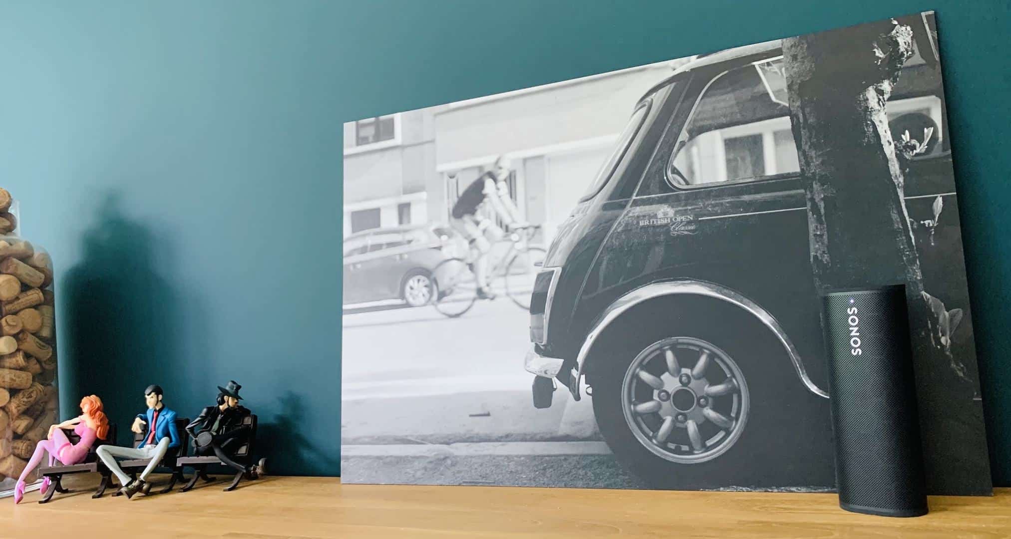 Le Sonos Roam est joli en position verticale mais le son est meilleur à plat ©tous droits de la photo sous cadre réservé à InkoRèg