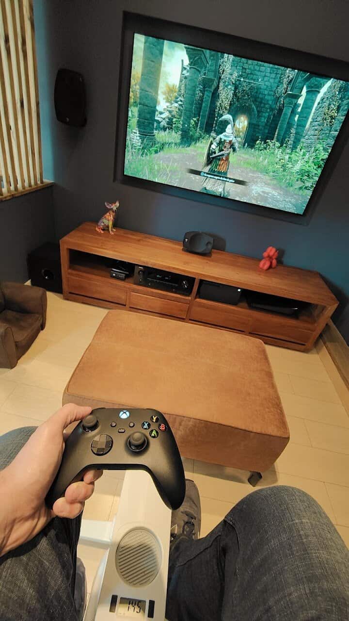 Velo de bureau - moi je joue à la xbox sur Elden ring en pédalant