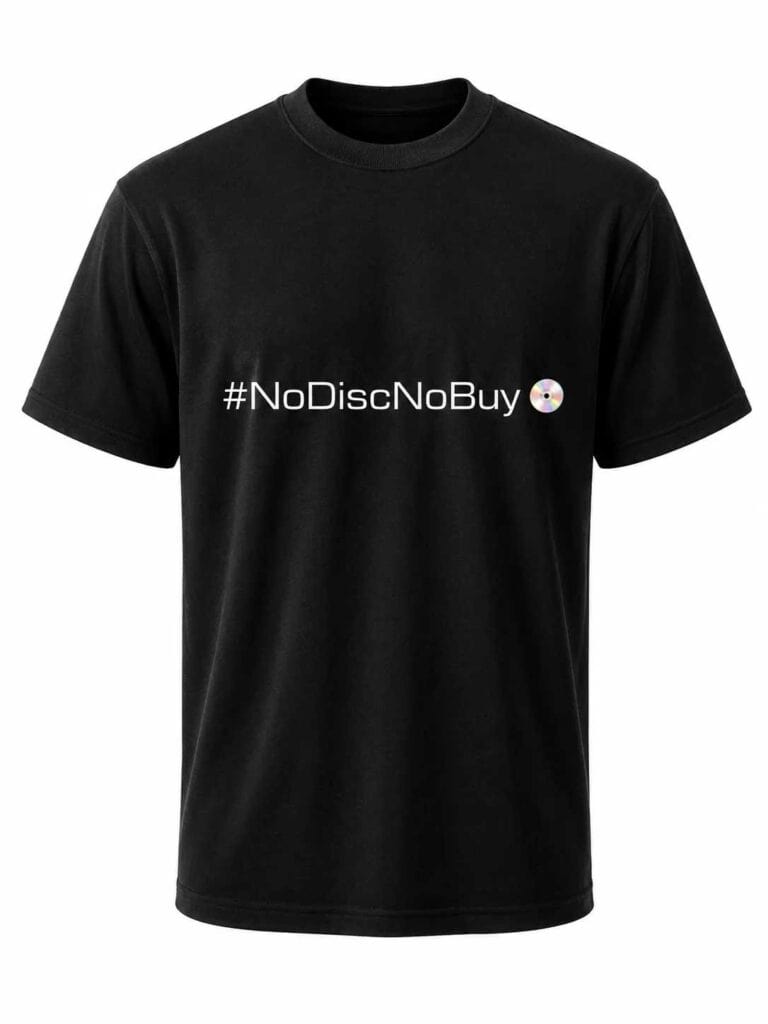 Un T-shirt sur fond blanc